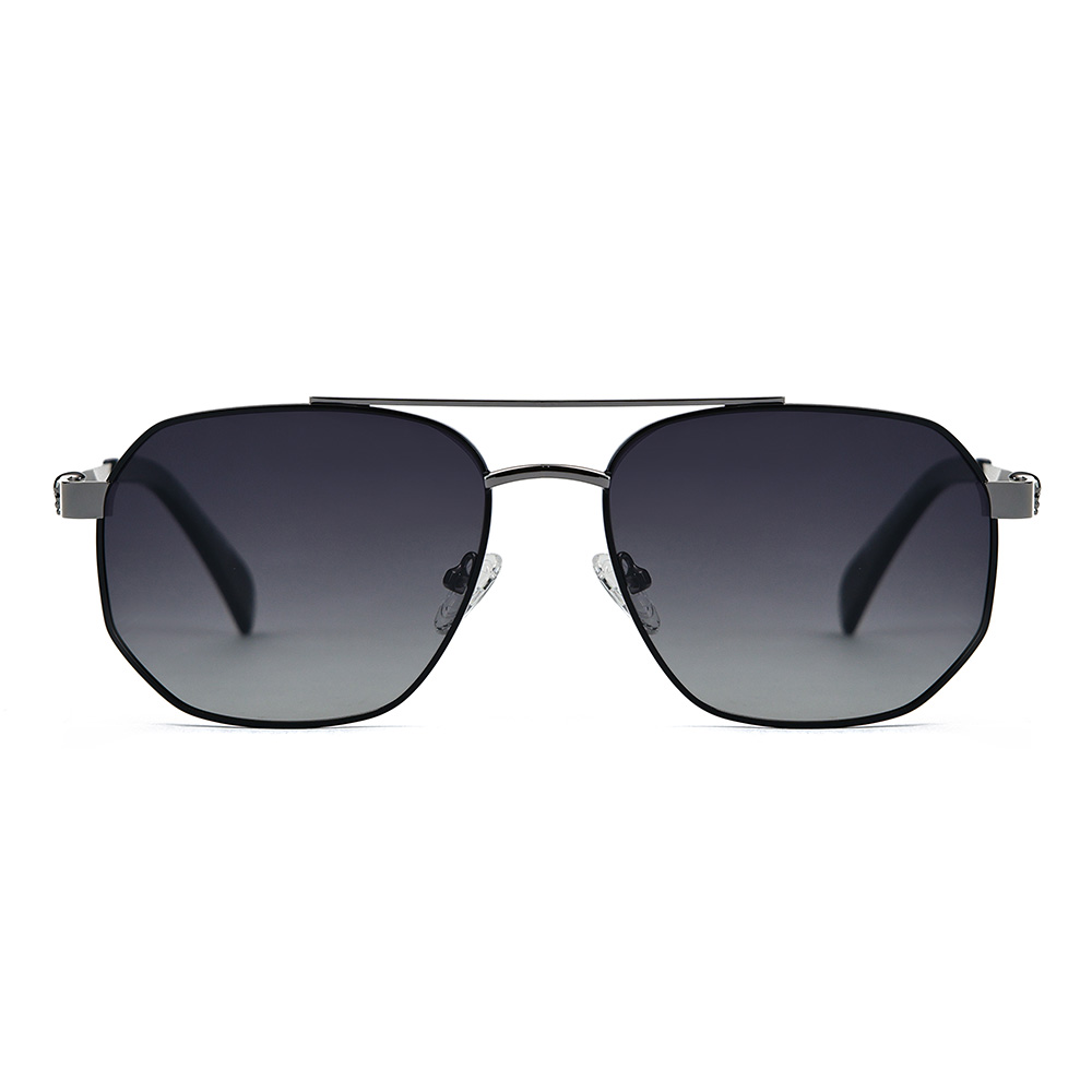 نظارات شمسية مربعة بايلوت مستقطبة مع أذرع مزخرفة على شكل جمجمة